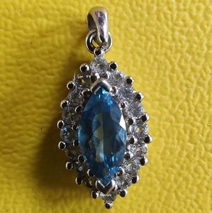 STERLING BLUE STONE PENDANT